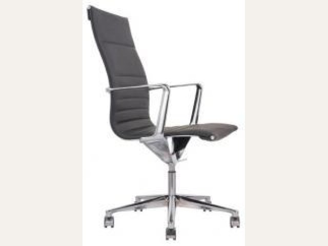 9040 Sophia Executive